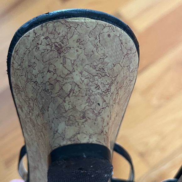 🌴 Hush Puppies Black 2” Heel Sandals - Picture 7 of 14